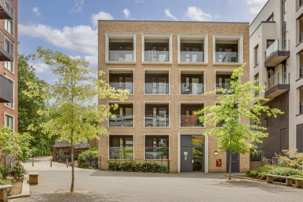 Main image of property: CENTRAL HIGH WYCOMBE