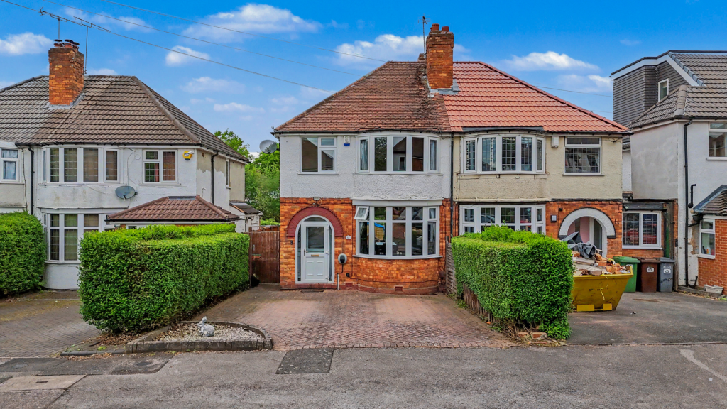 Main image of property: Geoffrey Road, Shirley, Solihull, B90 2HN