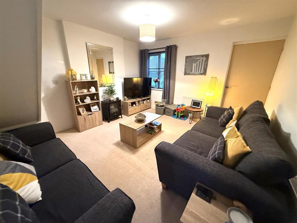 House in Amber Valley, Belper - View 3