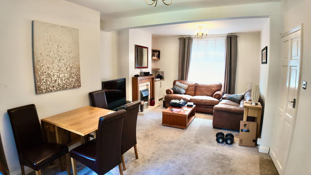 House in Newport - View 2