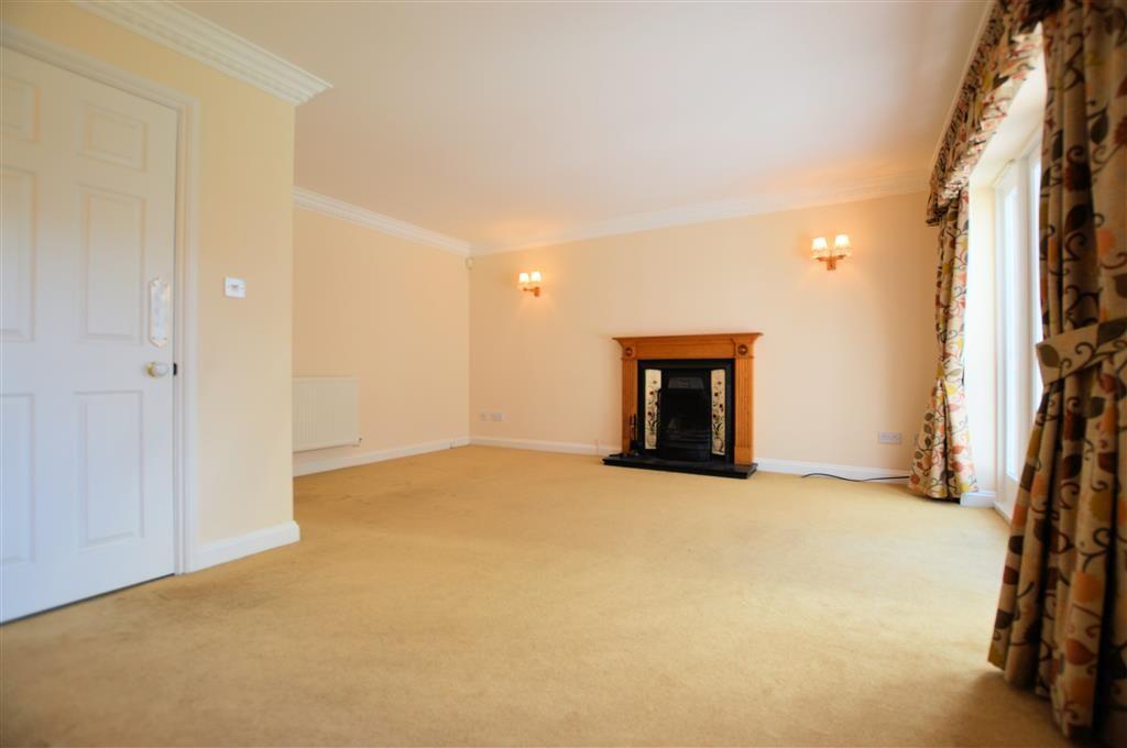 House in Reading, Swallowfield - View 2