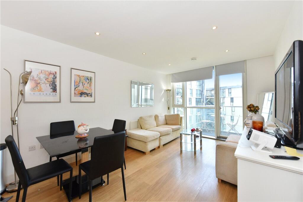 Main image of property: Times Square, London, E1