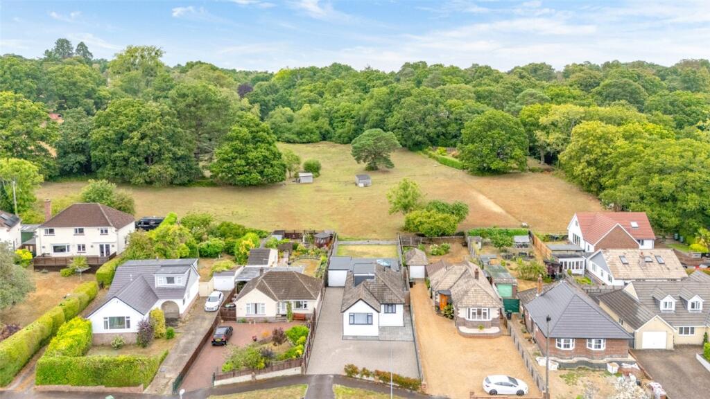 Main image of property: The Vineries, Wimborne, Dorset, BH21