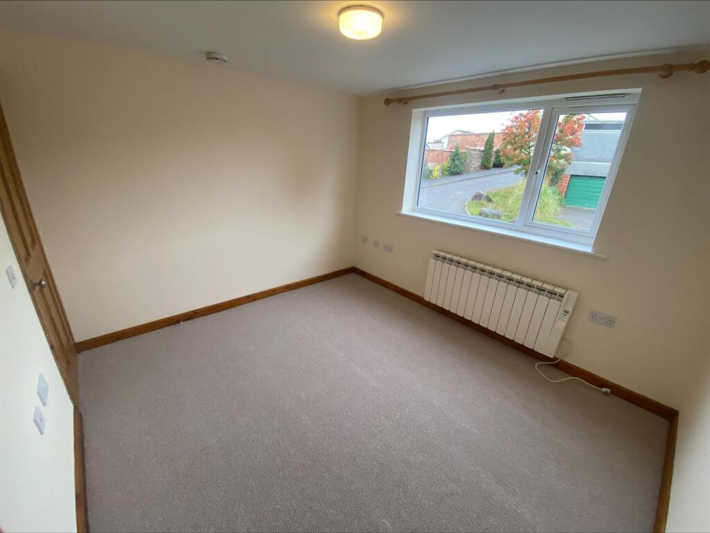 Apartment in Taunton - More