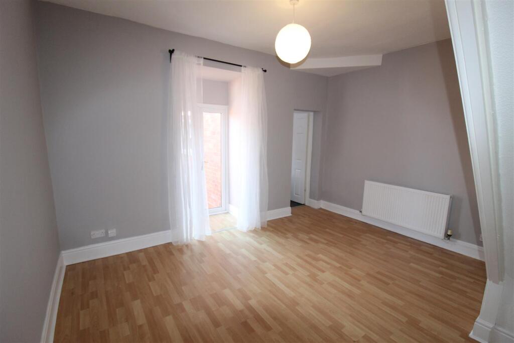 Abbotsford Road, Smithills, Bolton photo 4