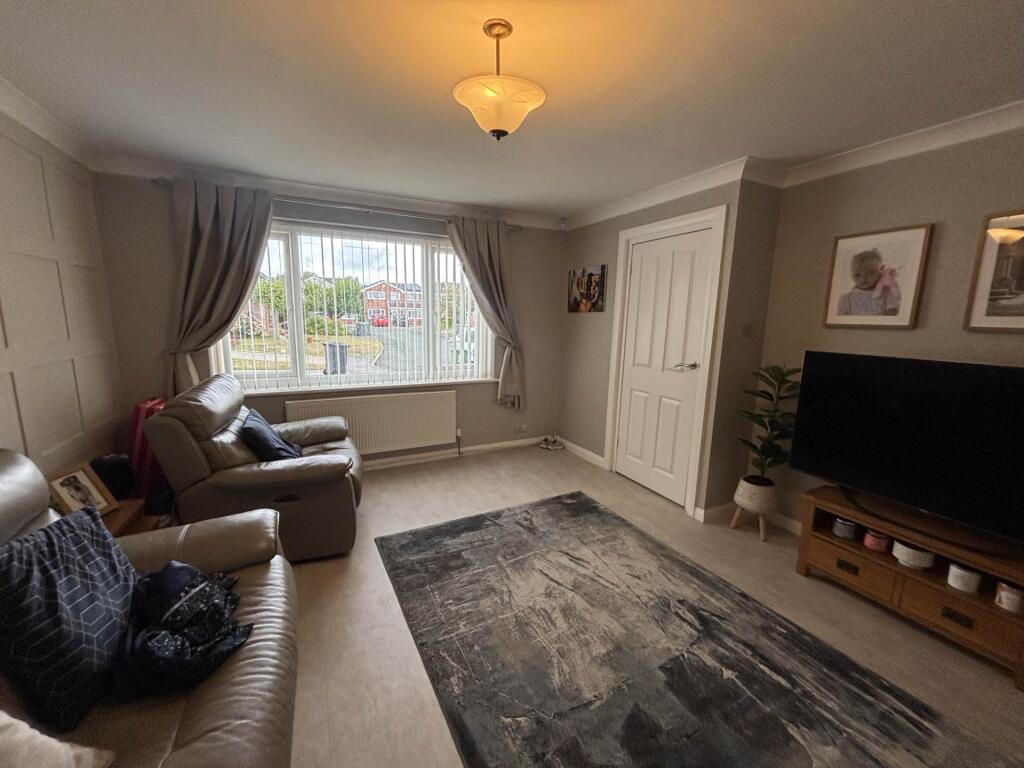 House in Oldham - View 4