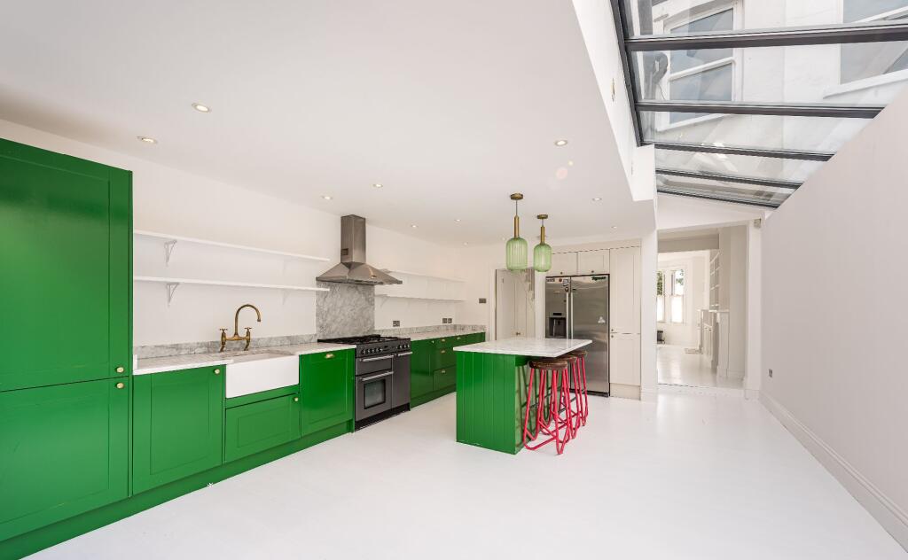 House in London - View 4