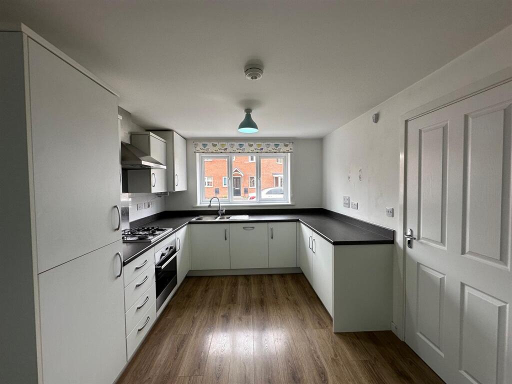 House in Peterborough - View 4