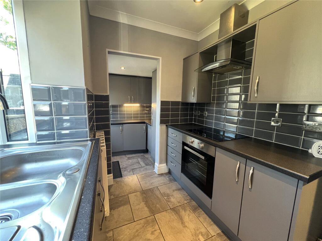 Silverdale Avenue, Heysham, Morecambe, Lancashire, LA3 - View 5