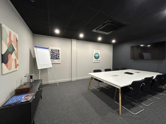 Bookable Meeting Room in Beechfield House