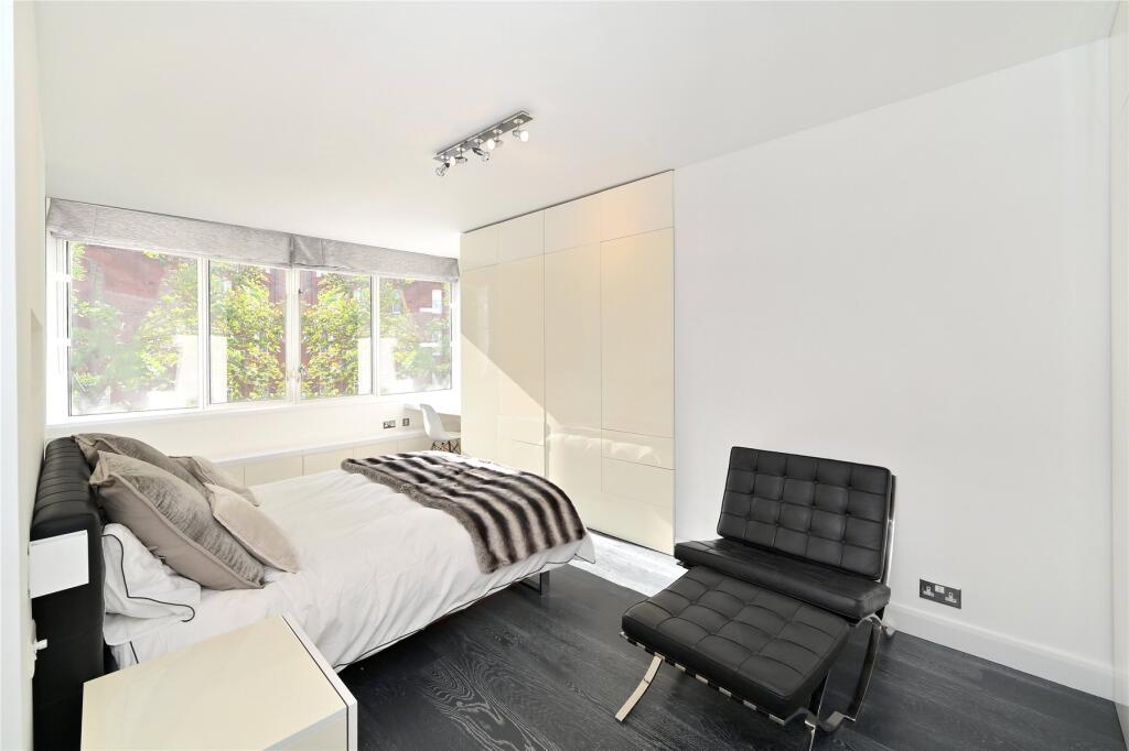 Main image of property: Bristol House, 67 Lower Sloane Street, London, SW1W