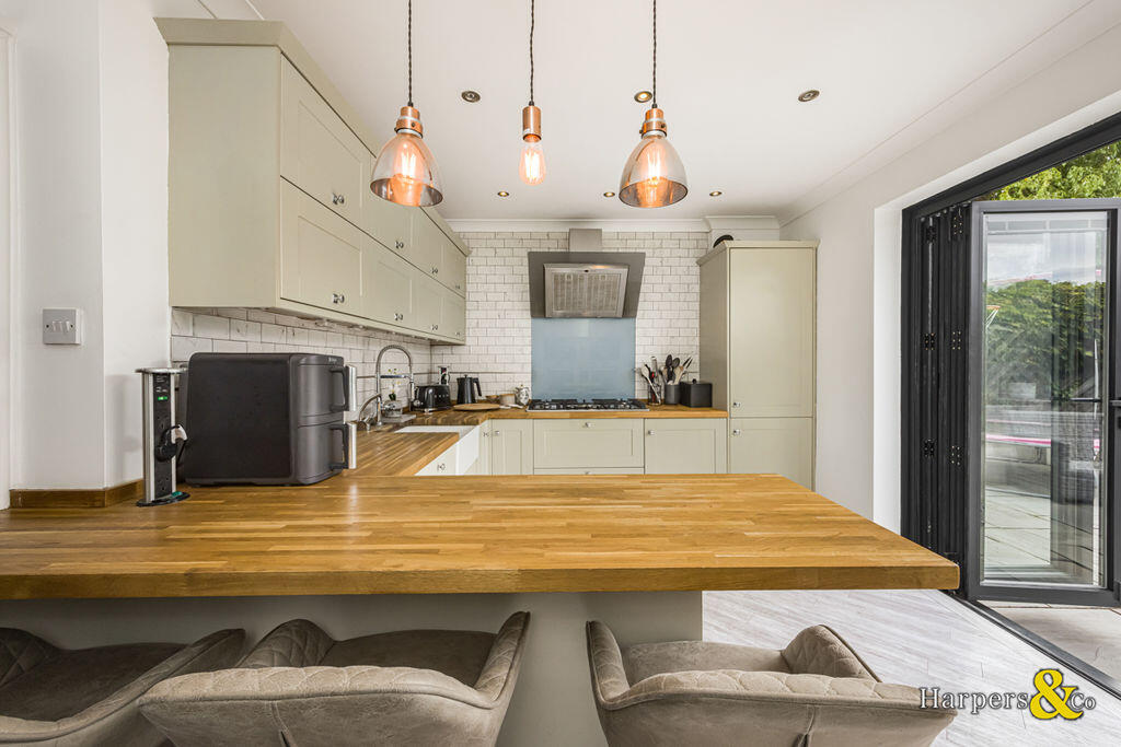 House in London - View 5