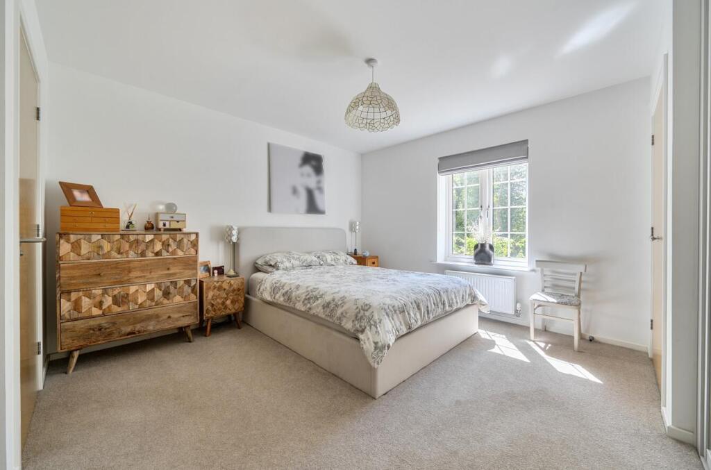 Apartment in Southampton - More
