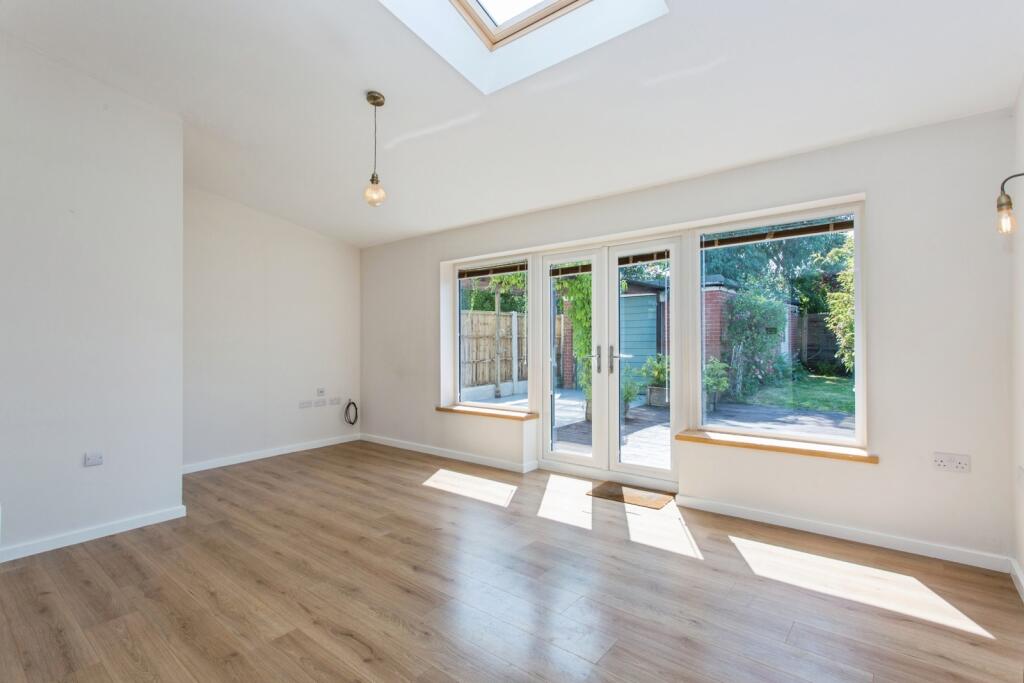 House in Chorley, Clayton-le-Woods - View 3
