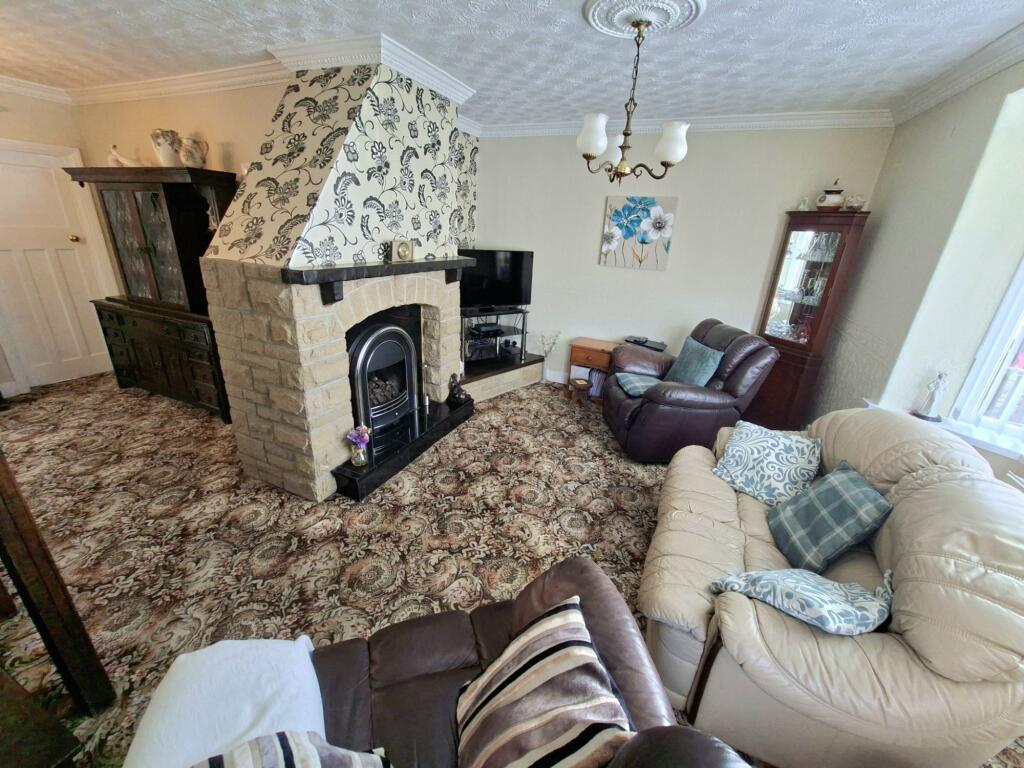 Smithy Moor Avenue, Stocksbridge, S36 photo 5