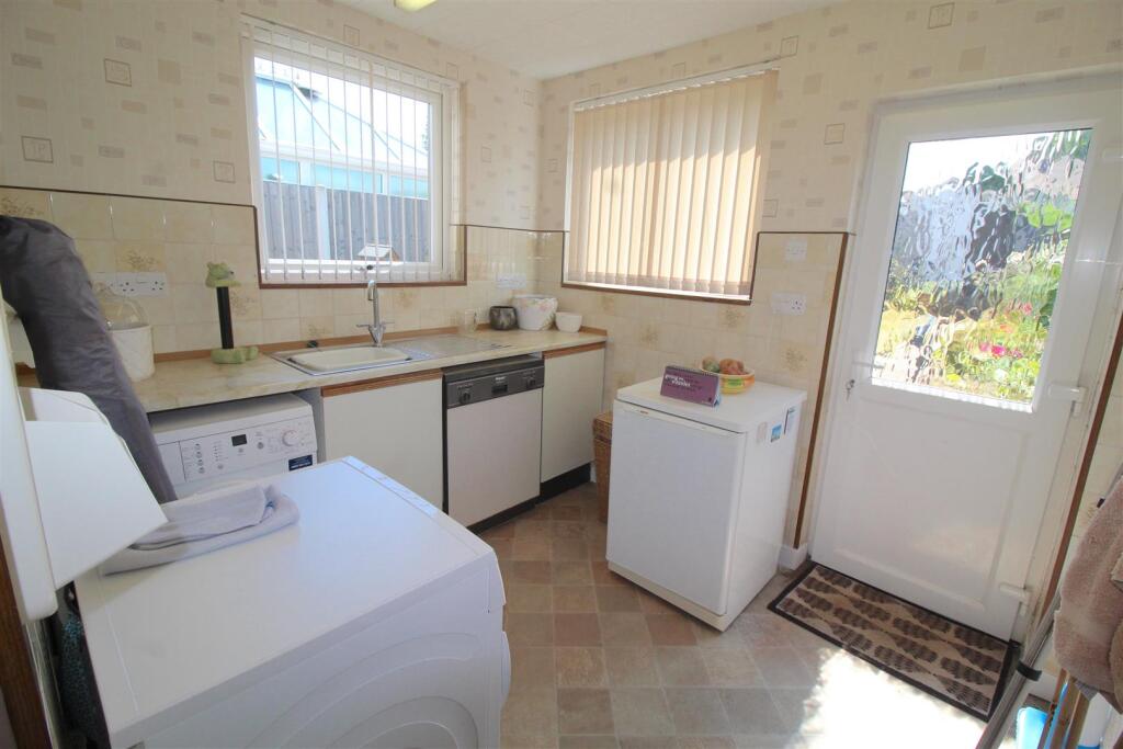 House in Birmingham, Lyndon Green - View 6