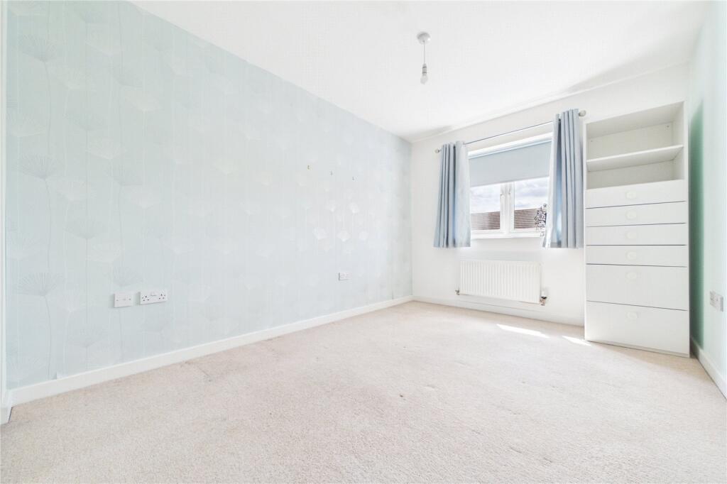Apartment in Reading, Holybrook - View 5