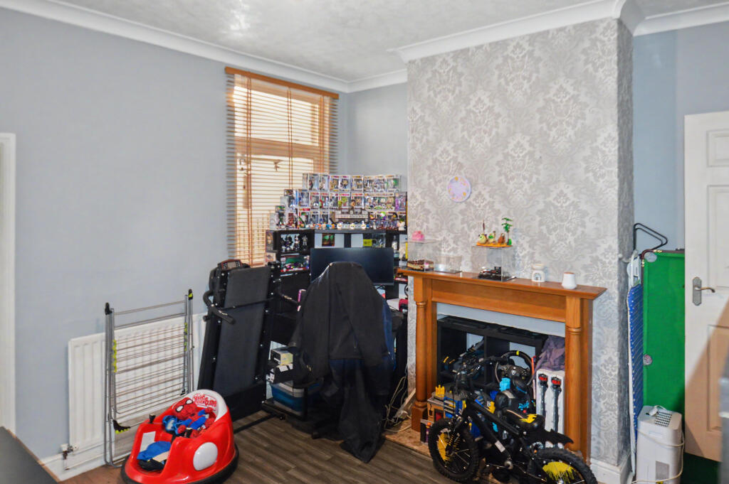 Heath Road, Bedworth, Warwickshire photo 4