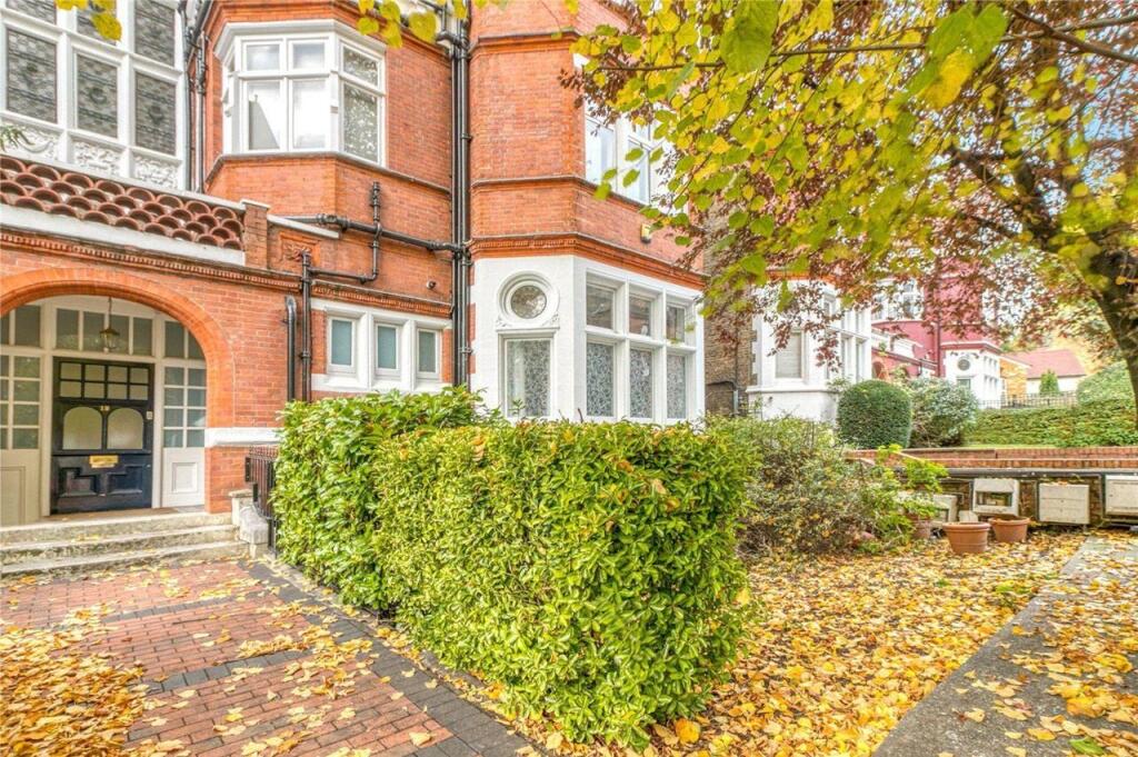 Apartment in London, South Hampstead - More