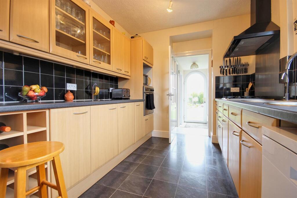 House in Hornsea, East Riding of Yorkshire - More