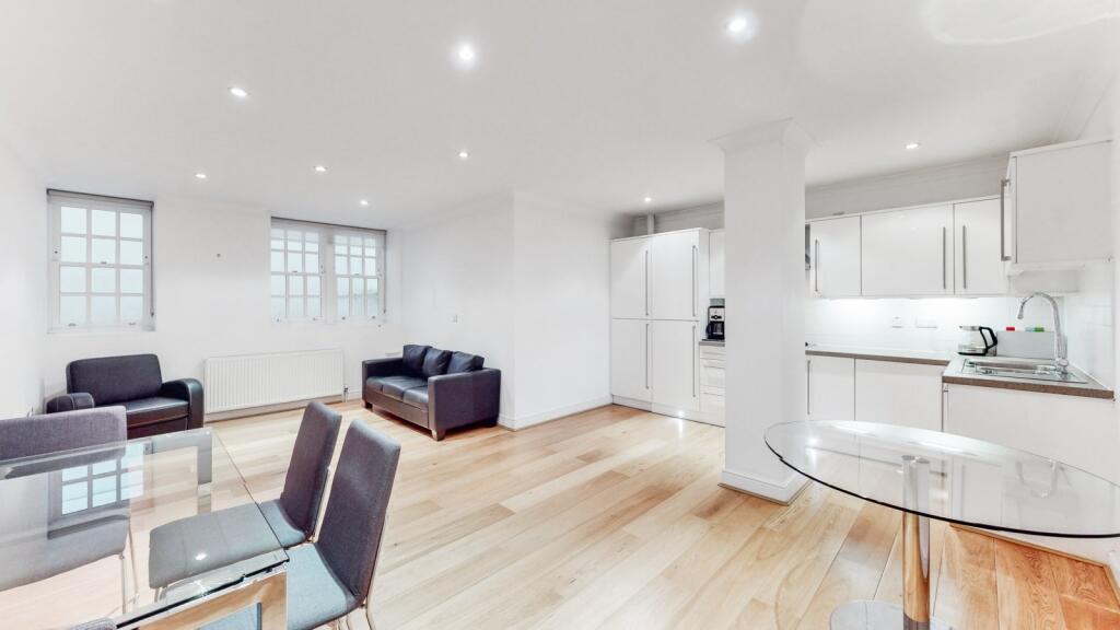 Main image of property: College Hill, EC4R