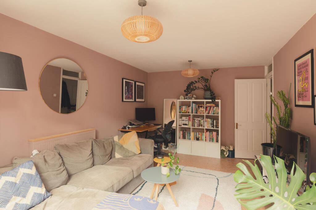 Apartment in London - View 5