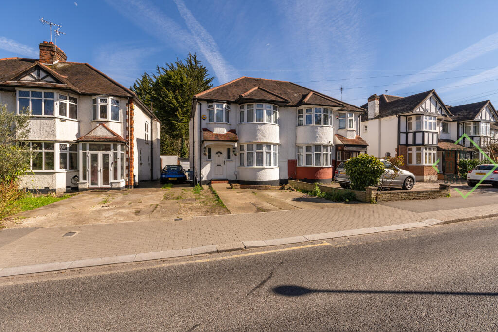 Main image of property: Longland Drive, Totteridge, N20