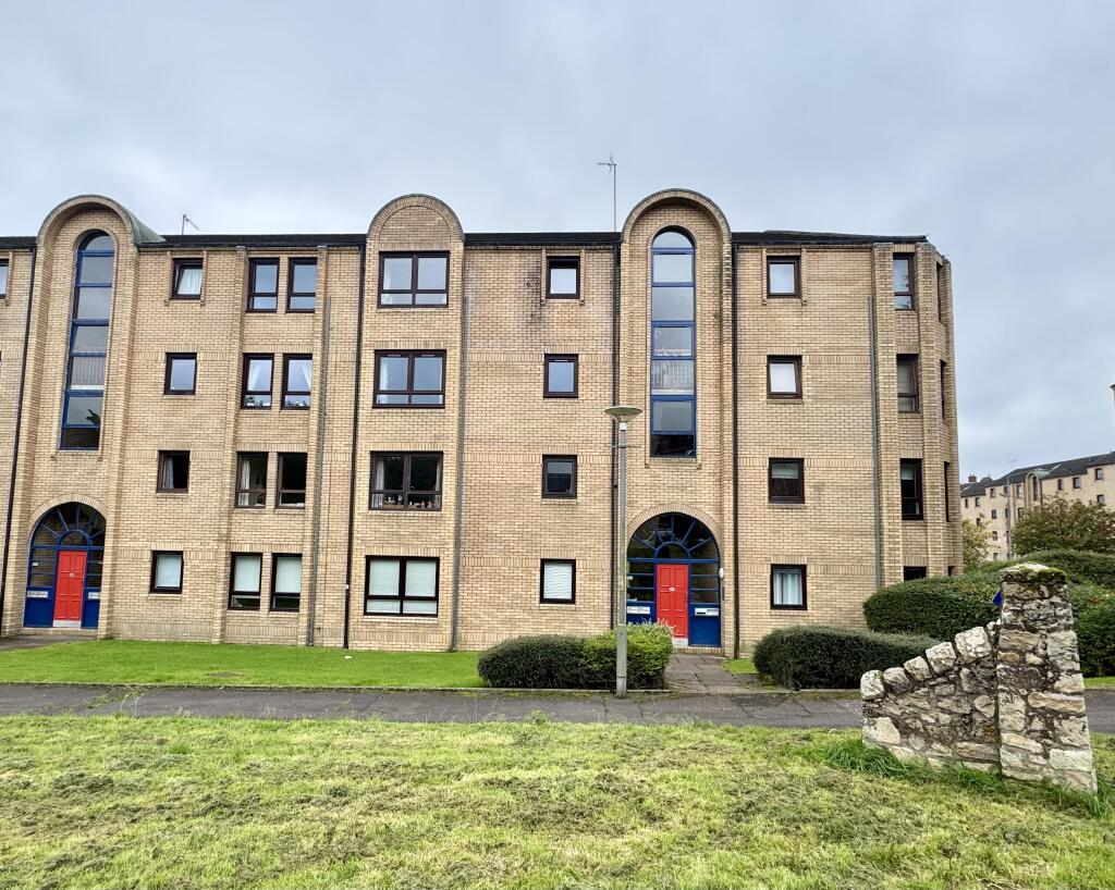 Main image of property: Overnewton Square, G3