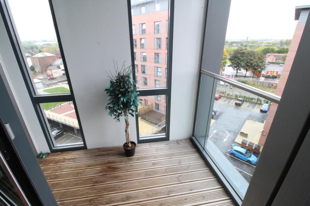 Apartment in Manchester - More
