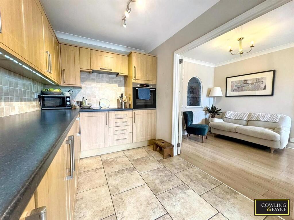 House in Southend-on-Sea - View 5