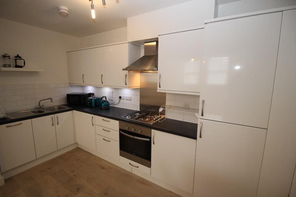 Apartment in Hemel Hempstead - View 4