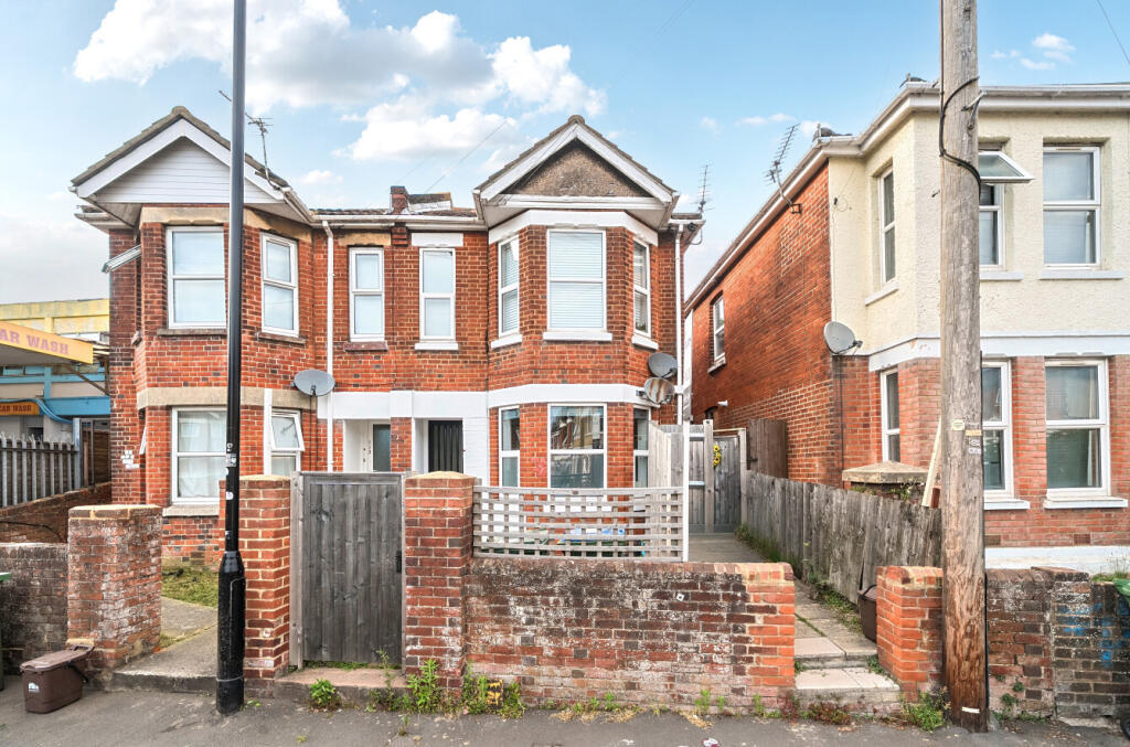 Main image of property: Wilton Avenue, Polygon, Southampton, Hampshire, SO15