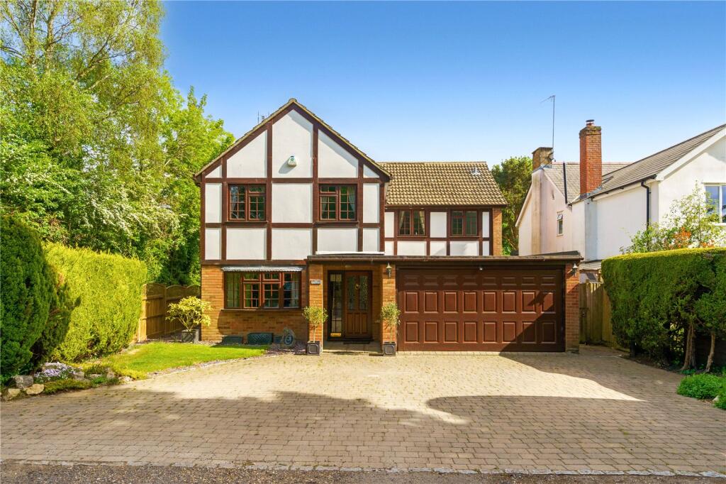 Main image of property: Bovingdon Green, Marlow, Buckinghamshire, SL7