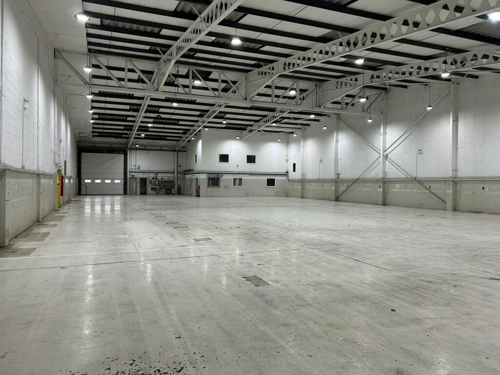 05 Warehouse - second angle (IMG_0601).jpg