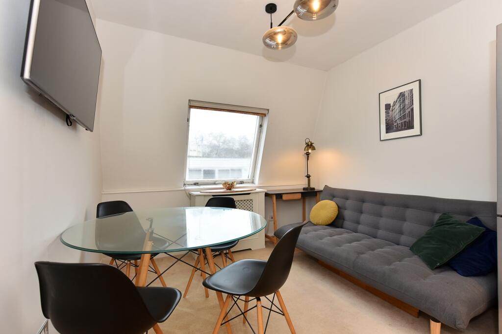 Main image of property: Flat 12 Carlton House, 127-129 Cleveland Street, London
