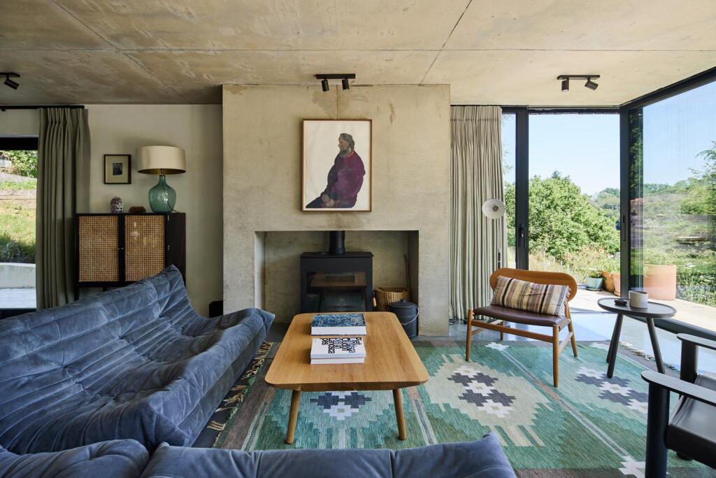 House in East Hampshire, Headley - View 2