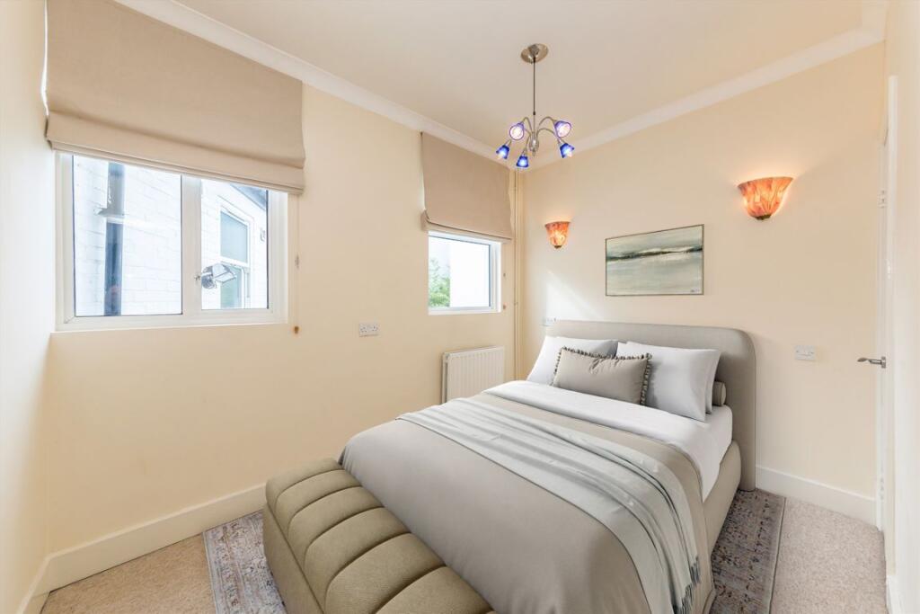Berrymede Road, Chiswick - View 6
