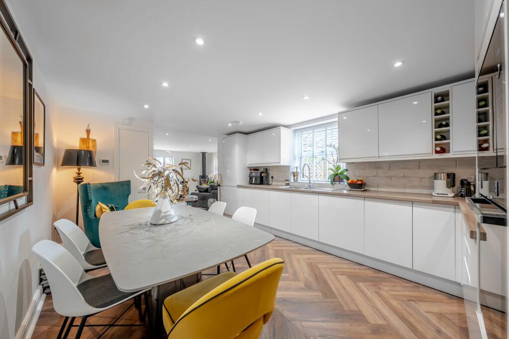 Apartment in Harrogate - View 4