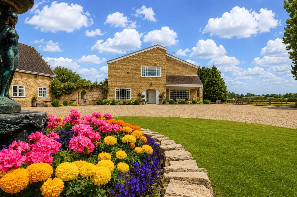 Main image of property: Chapel Green, Napton, Southam