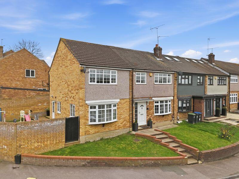 Main image of property: Stonyshotts, Waltham Abbey