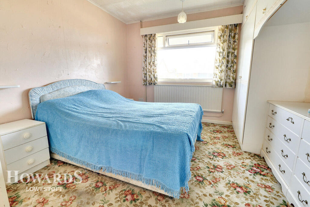 House in Lowestoft, Pakefield - View 5