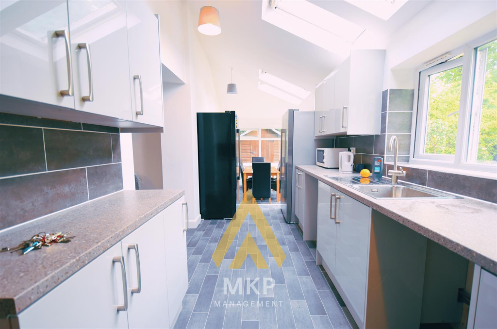 1 bedroom detached house for rent