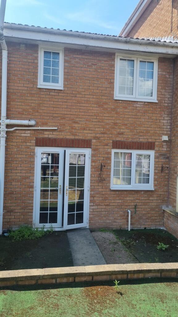 House in Oldham - View 4