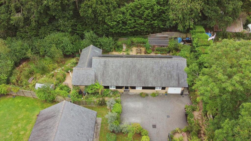 Main image of property: Glen Place