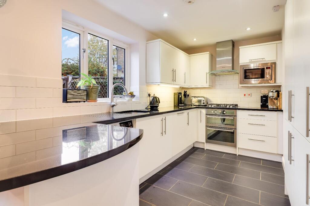 House in Cambridge, Petersfield - View 3