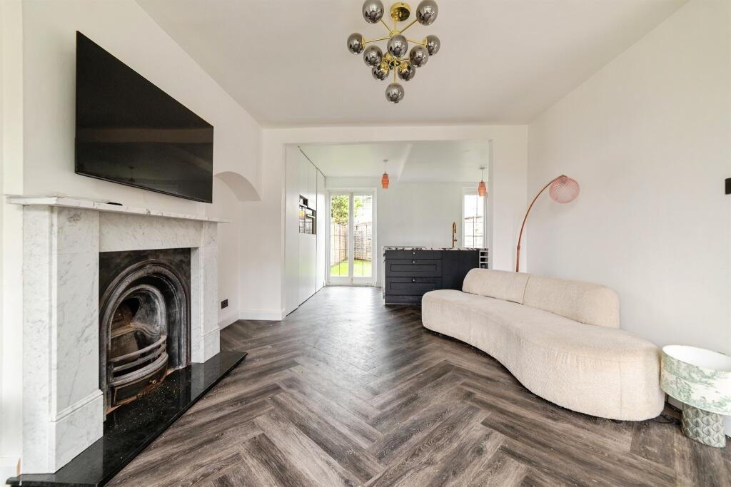 House in North Hertfordshire, Hertfordshire - View 2