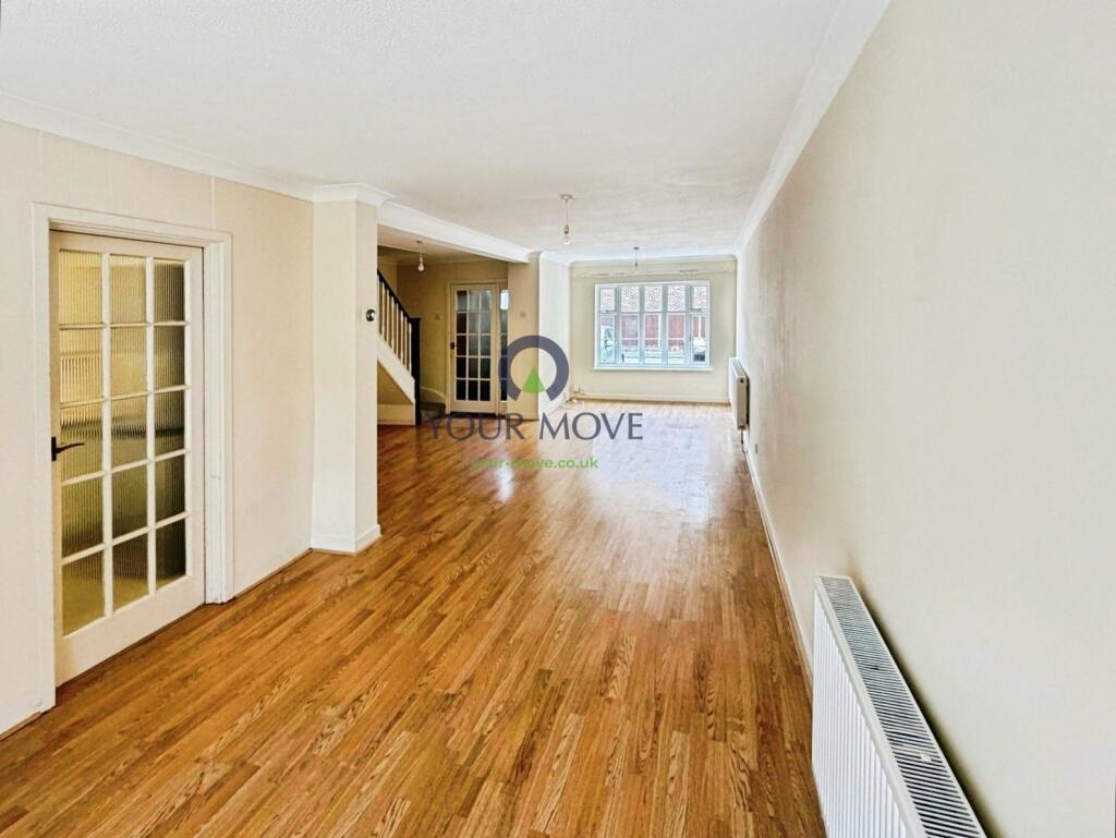 House in Sutton - View 5
