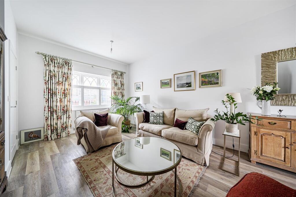 House in Dorchester - View 5