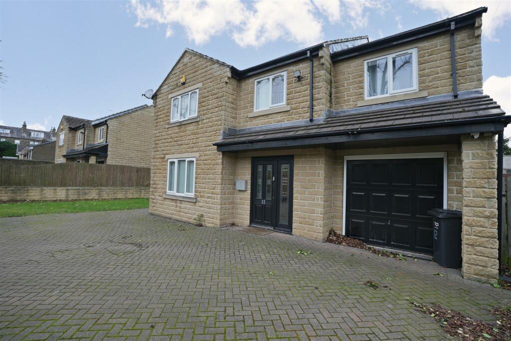 Main image of property: Kelvin Road, Elland