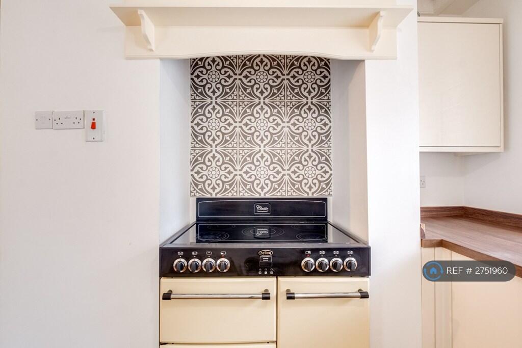 Additional image 7 of Darby Drive, Welwyn, AL6